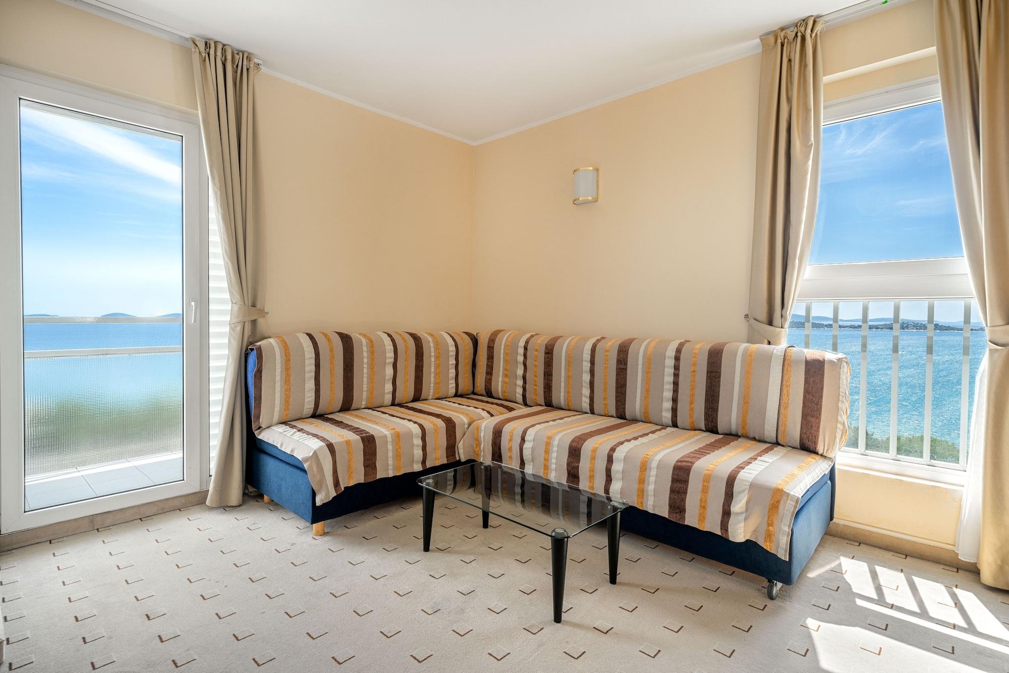 וודיצה Hotel Punta מראה חיצוני תמונה