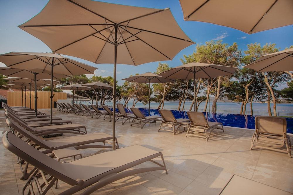 וודיצה Hotel Punta מראה חיצוני תמונה