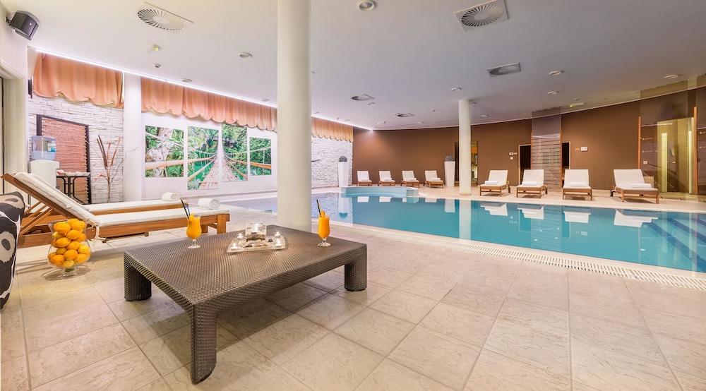וודיצה Hotel Punta מראה חיצוני תמונה