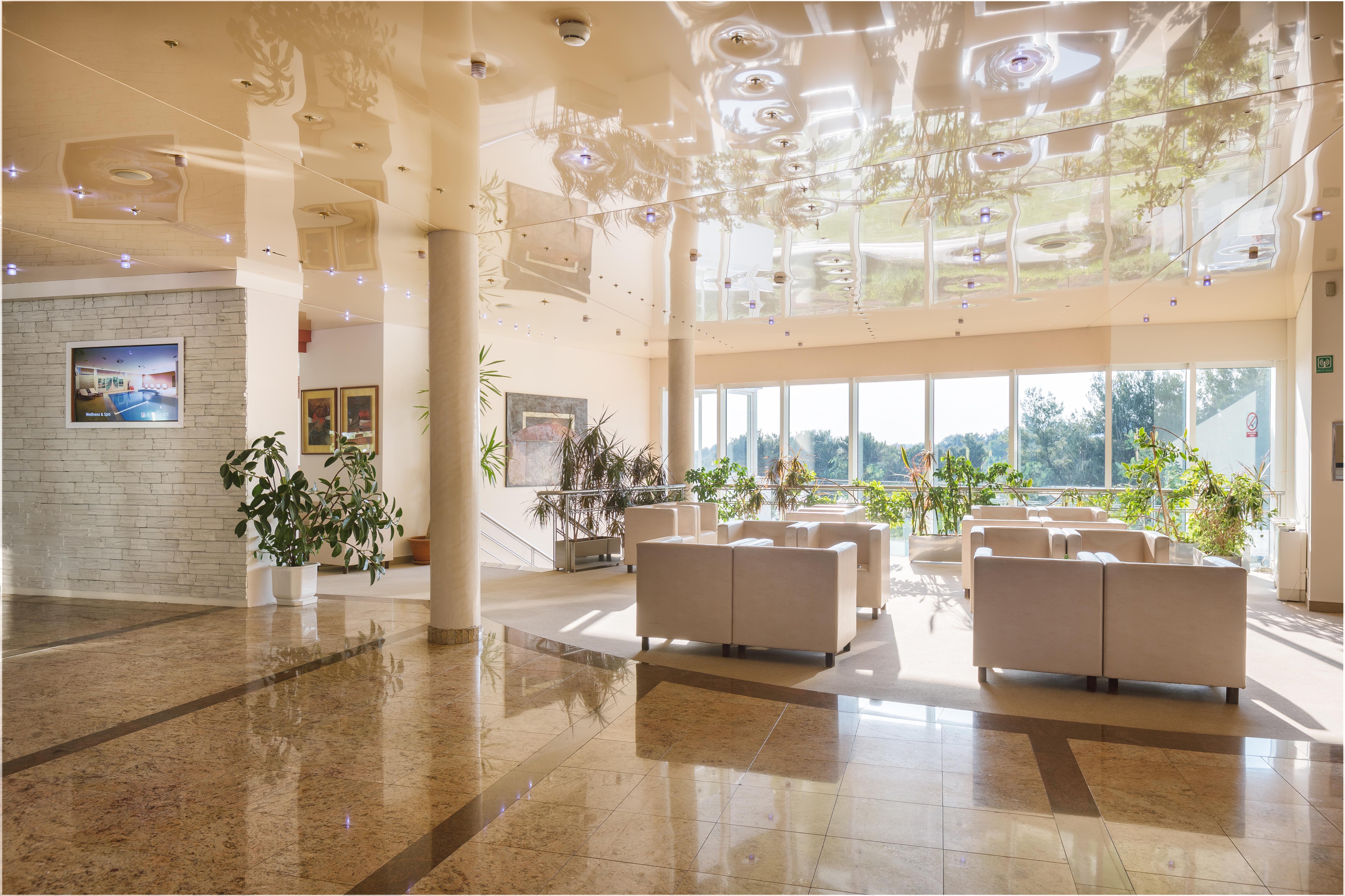 וודיצה Hotel Punta מראה חיצוני תמונה